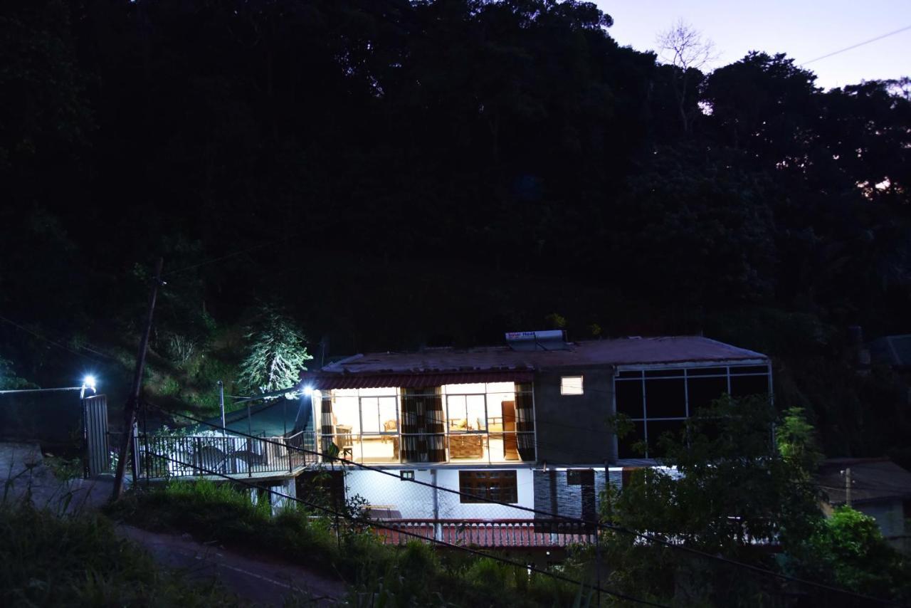 Lodge In 611 Kandy Exterior foto